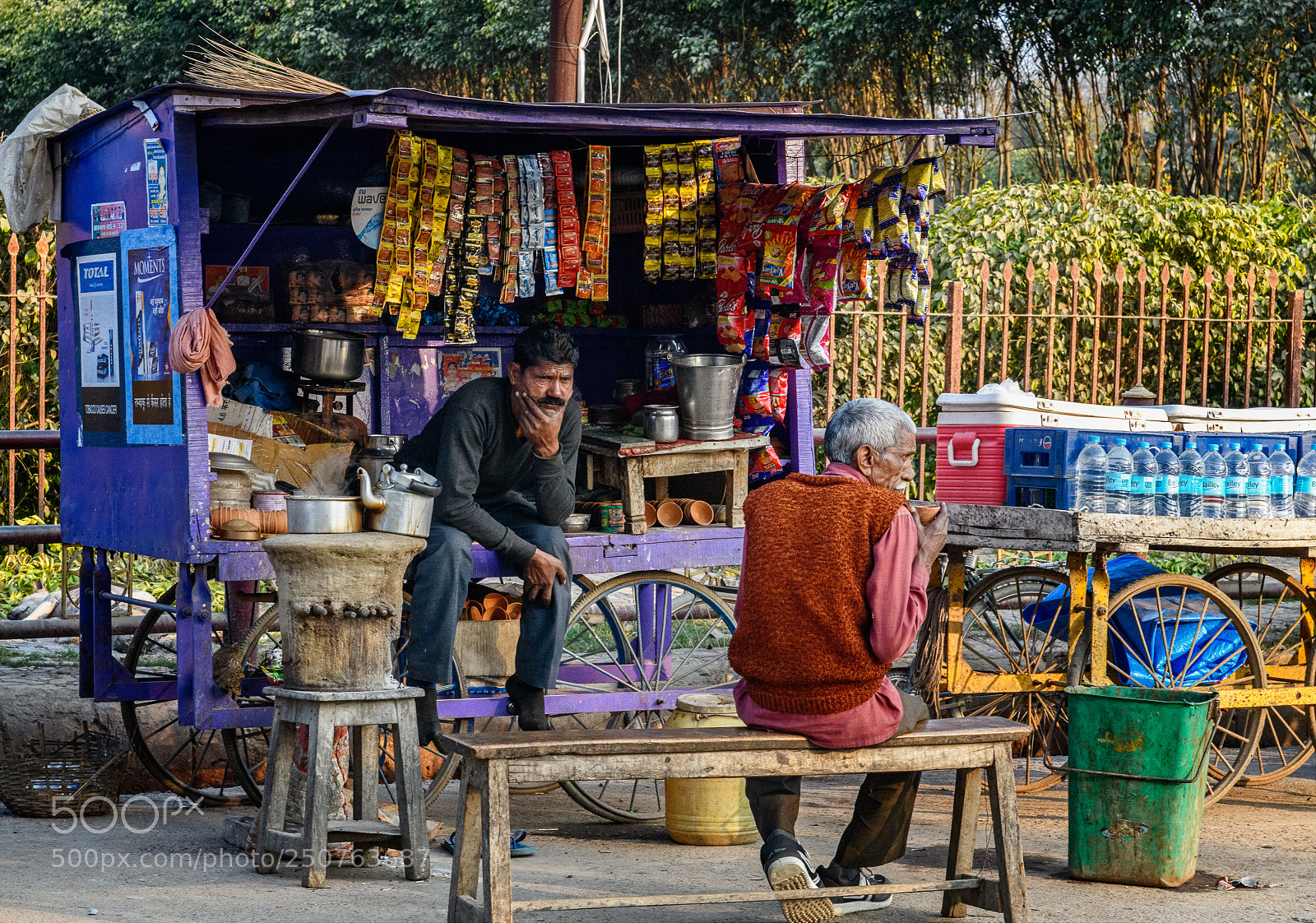 Nikon D850 sample photo. Waiting..... photography
