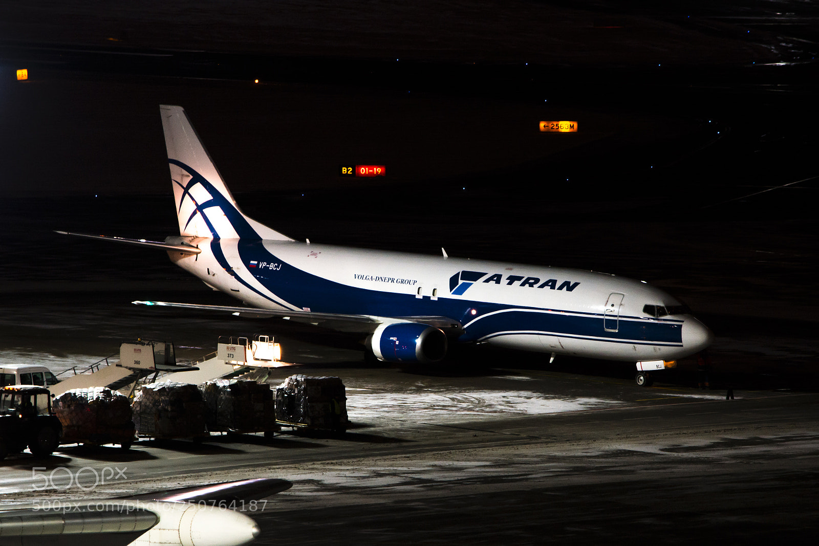 Nikon D5200 sample photo. Atran b737 photography
