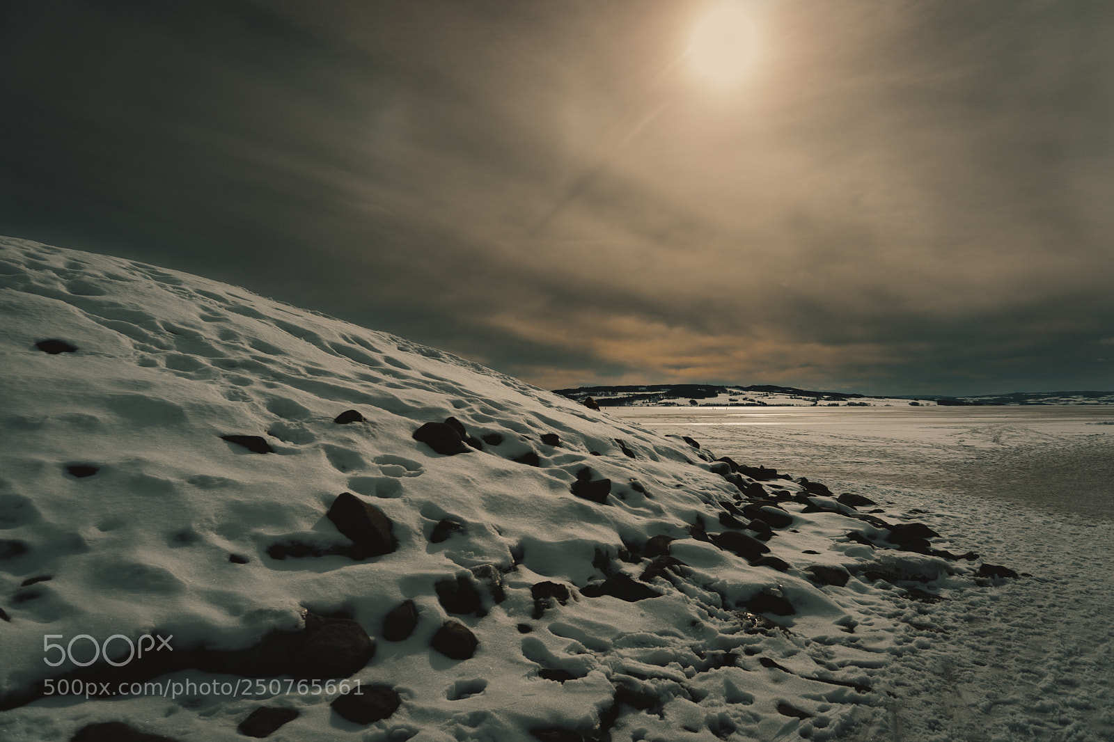 Sony a6000 sample photo. Fin sol over koigen photography