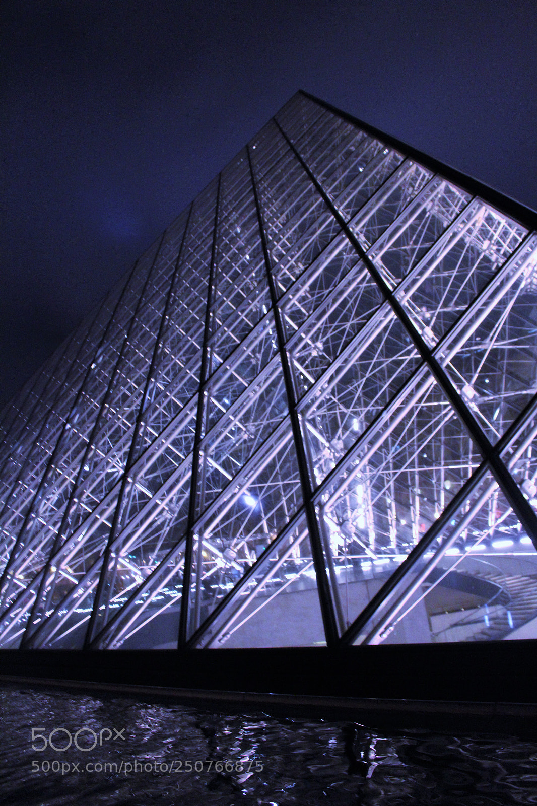 Canon EOS 1200D (EOS Rebel T5 / EOS Kiss X70 / EOS Hi) sample photo. Louvre photography