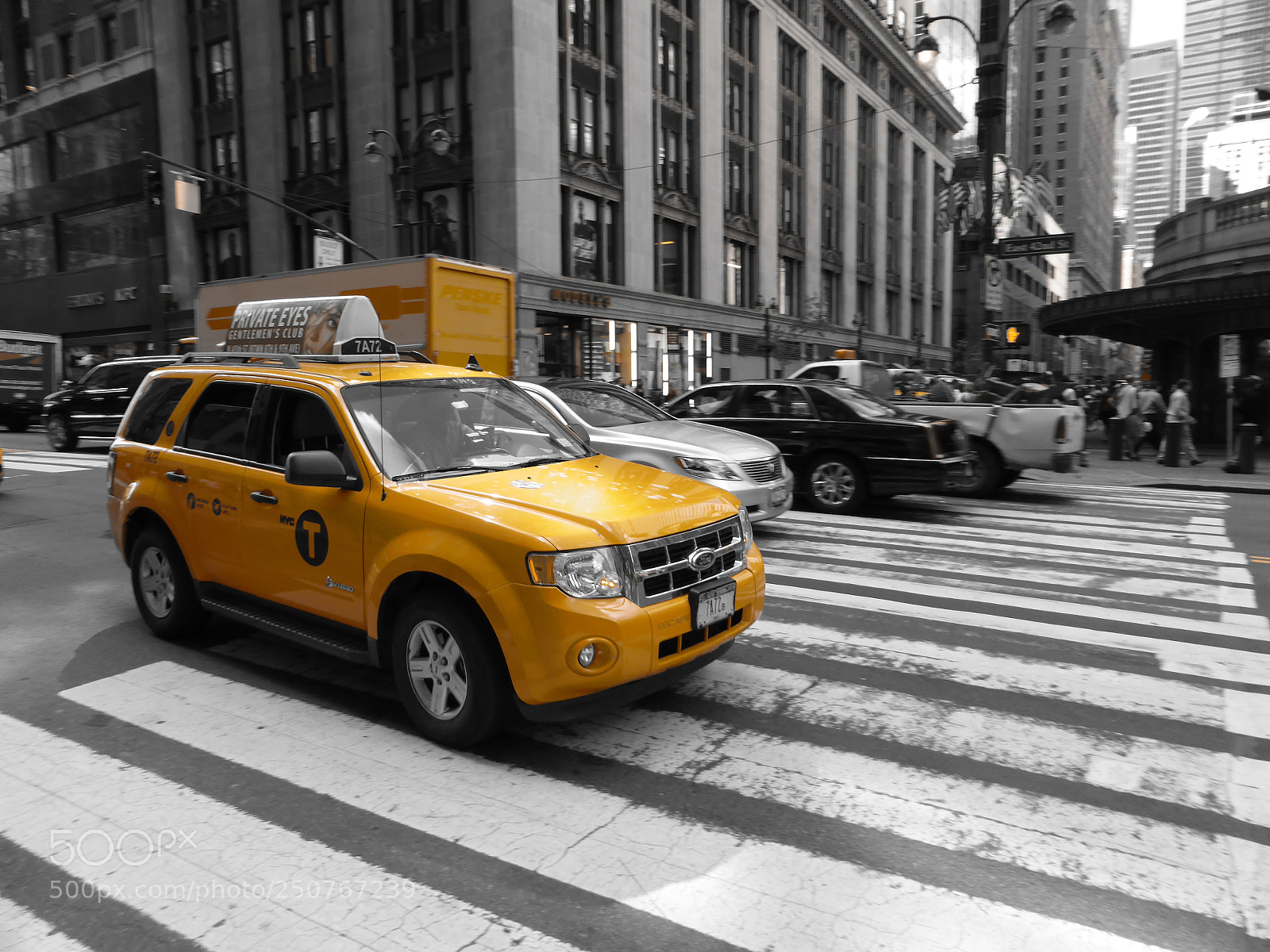 Panasonic Lumix DMC-ZS30 (Lumix DMC-TZ40) sample photo. Taxi photography