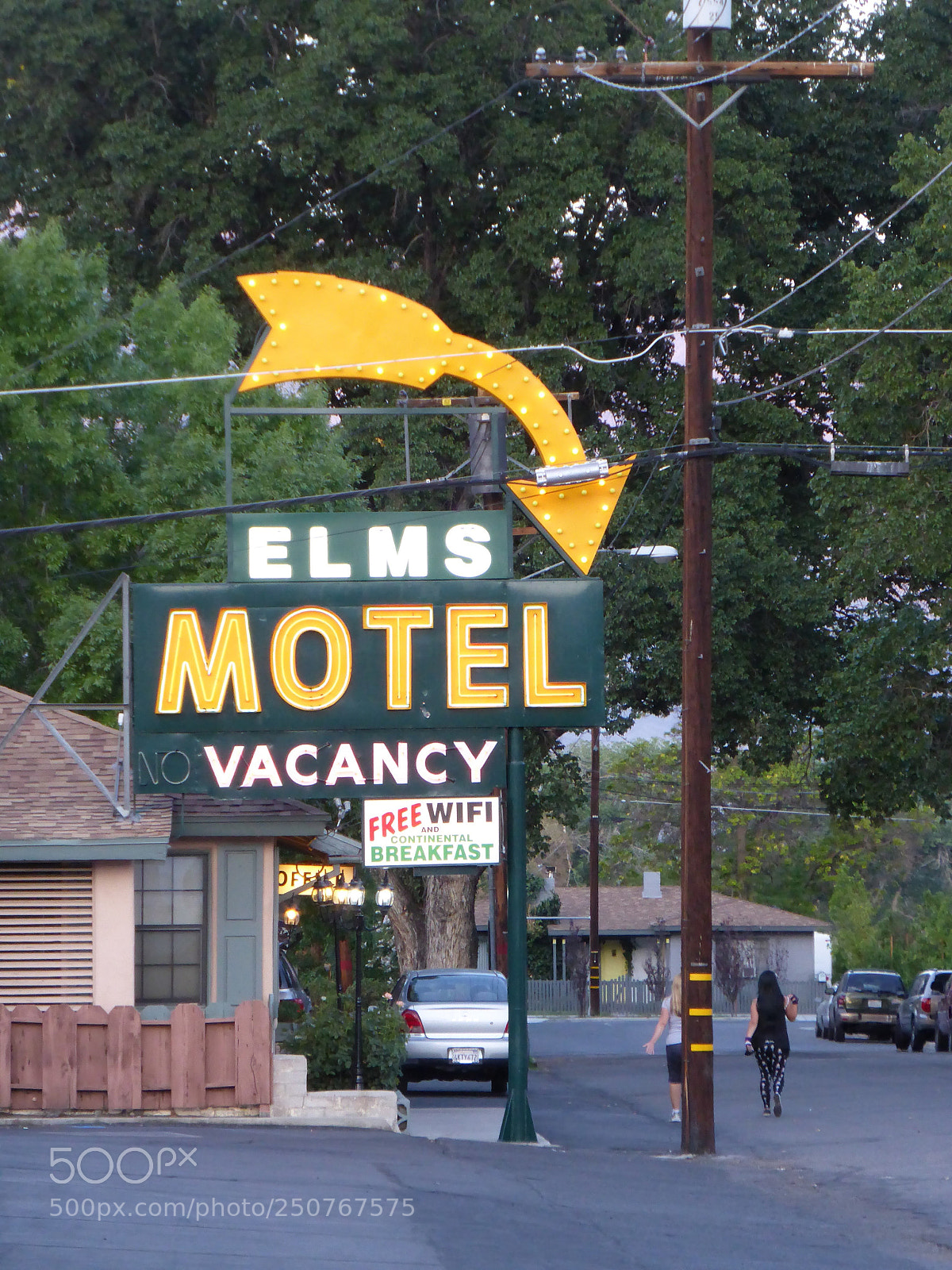 Panasonic Lumix DMC-ZS30 (Lumix DMC-TZ40) sample photo. Motel photography