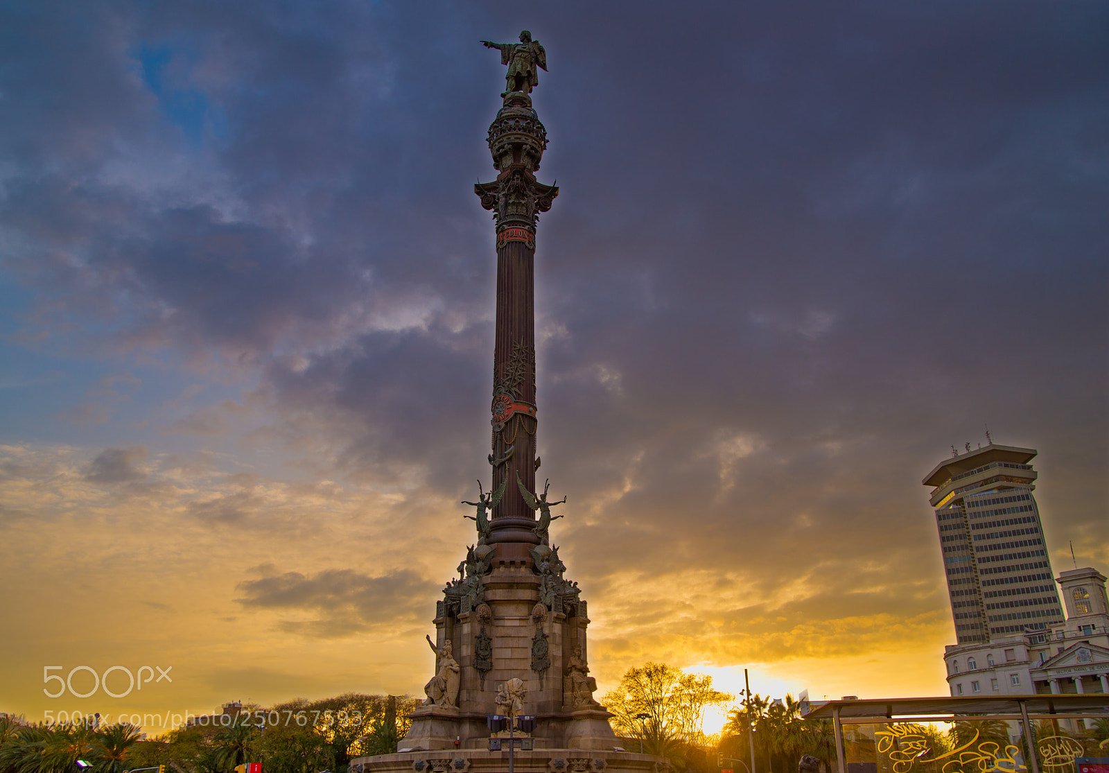 Nikon D610 sample photo. Plaza de colon barcelona photography
