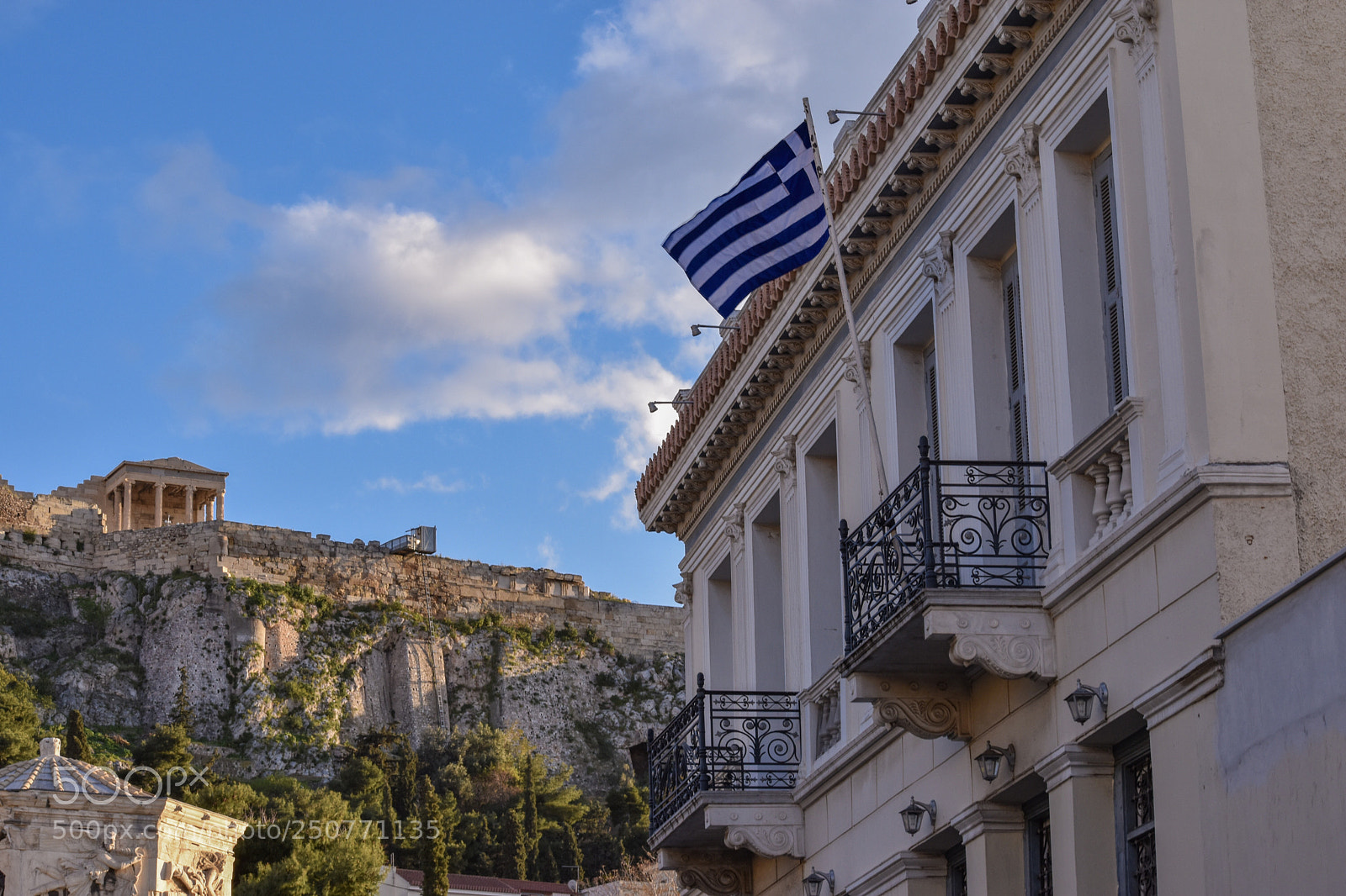 Nikon D5600 sample photo. Evening in downtown plaka photography