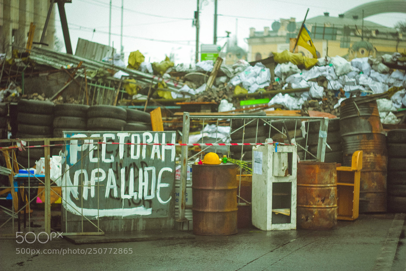 Canon EOS 550D (EOS Rebel T2i / EOS Kiss X4) sample photo. Ukrainian revolution 2014 photography