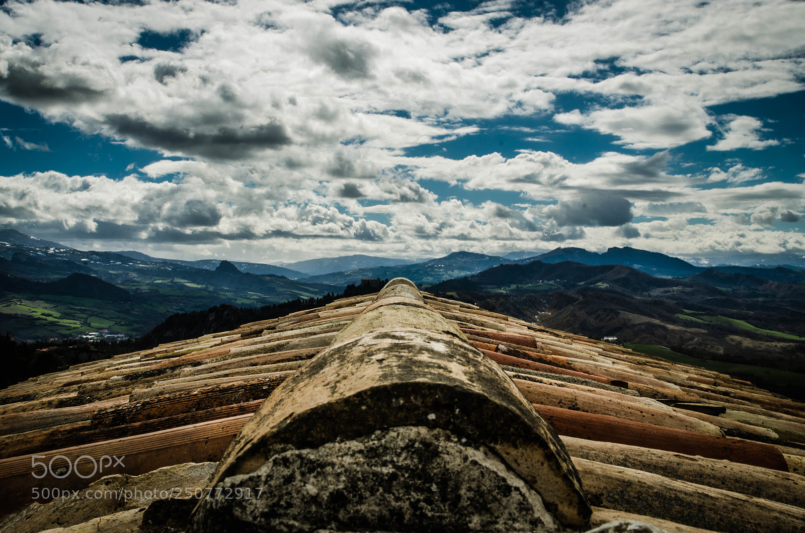 Nikon D7000 sample photo. The roof of the photography