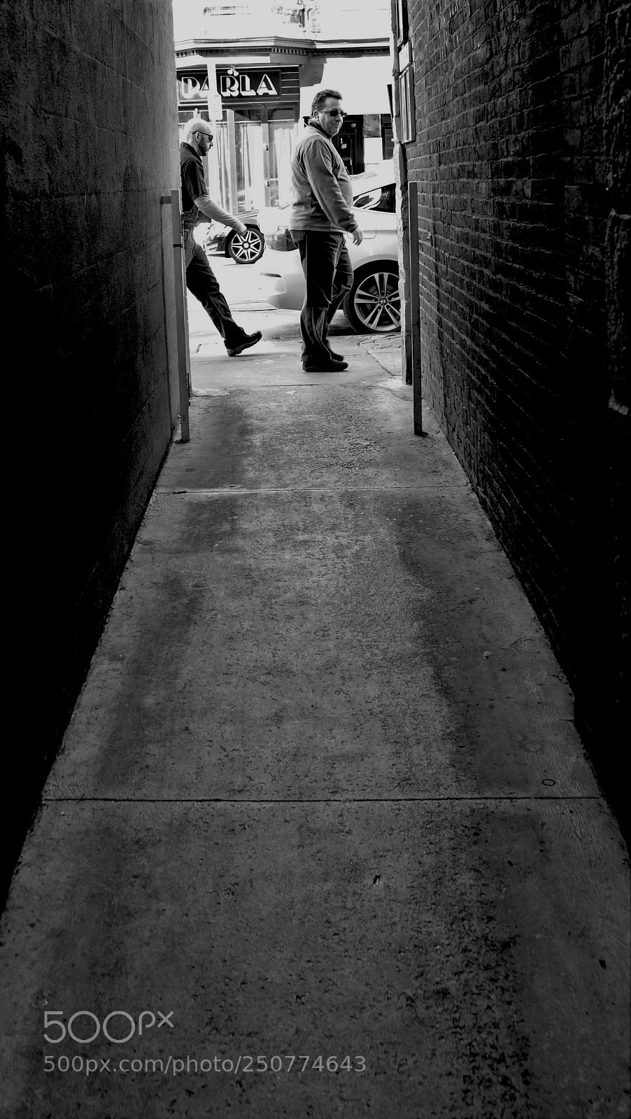 Sony a6500 sample photo. Alley way photography