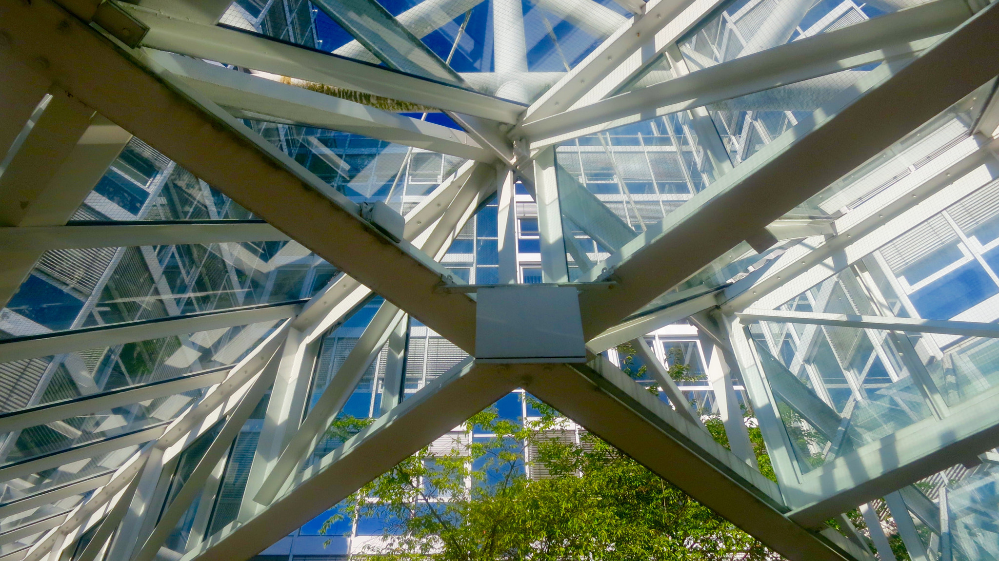 Canon PowerShot S100 sample photo. Munich, sunroof at the entrance of an office building. photography