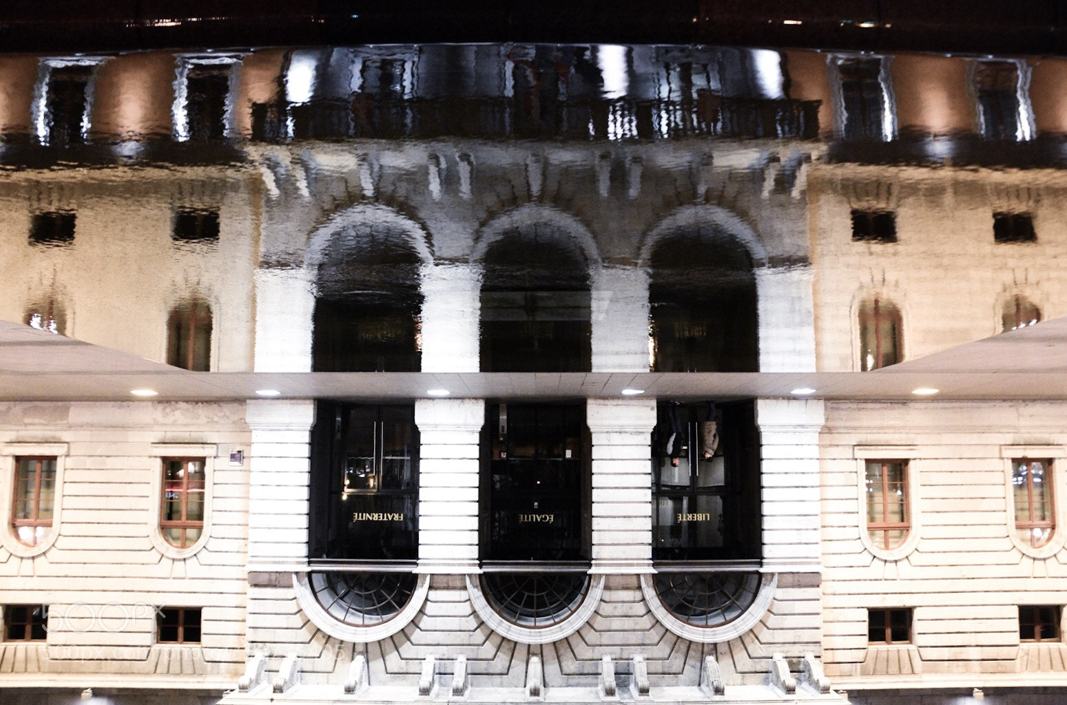 Nikon D5200 sample photo. Finest symmetry  photography