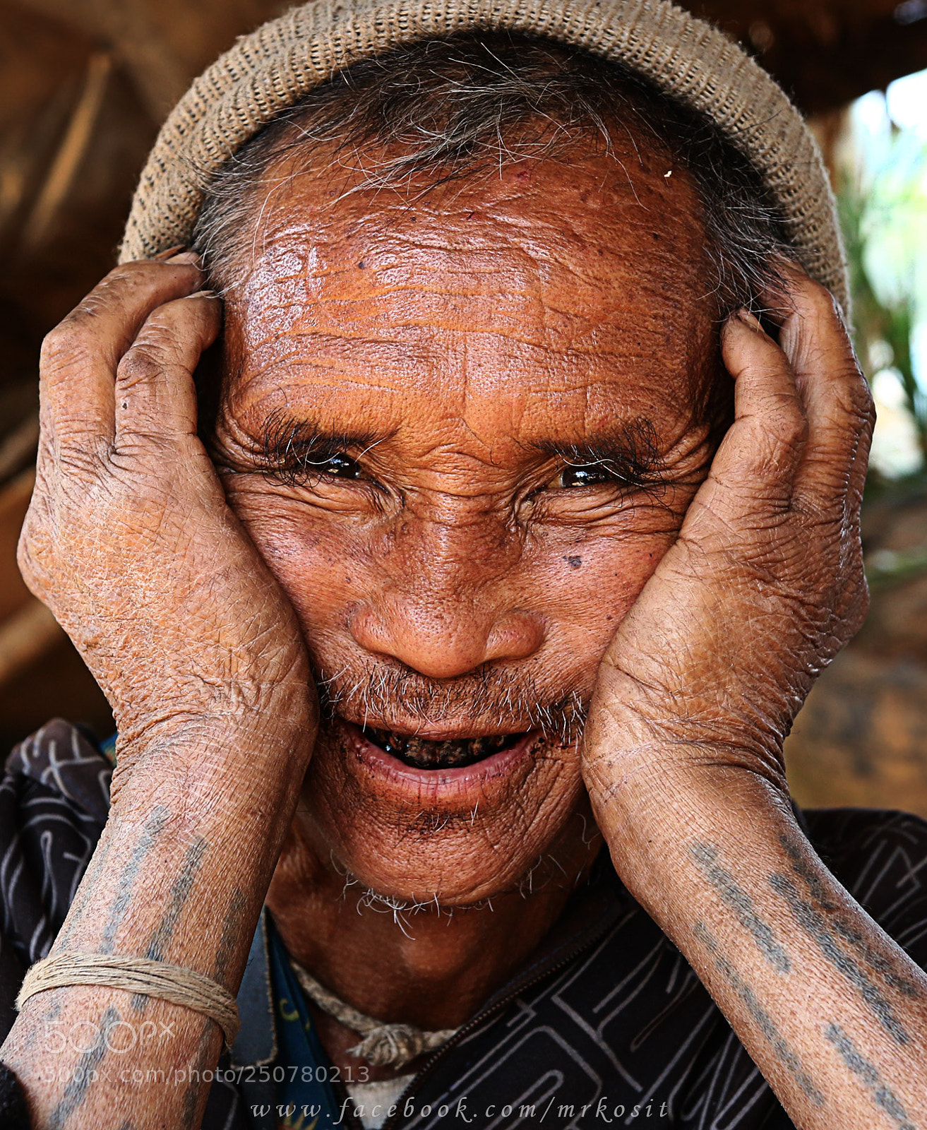 Canon EOS 7D Mark II sample photo. Smily face photography
