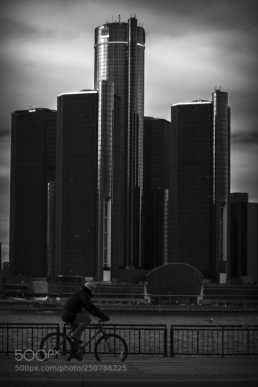 Nikon D500 sample photo. Biking the riverfront. windsor photography