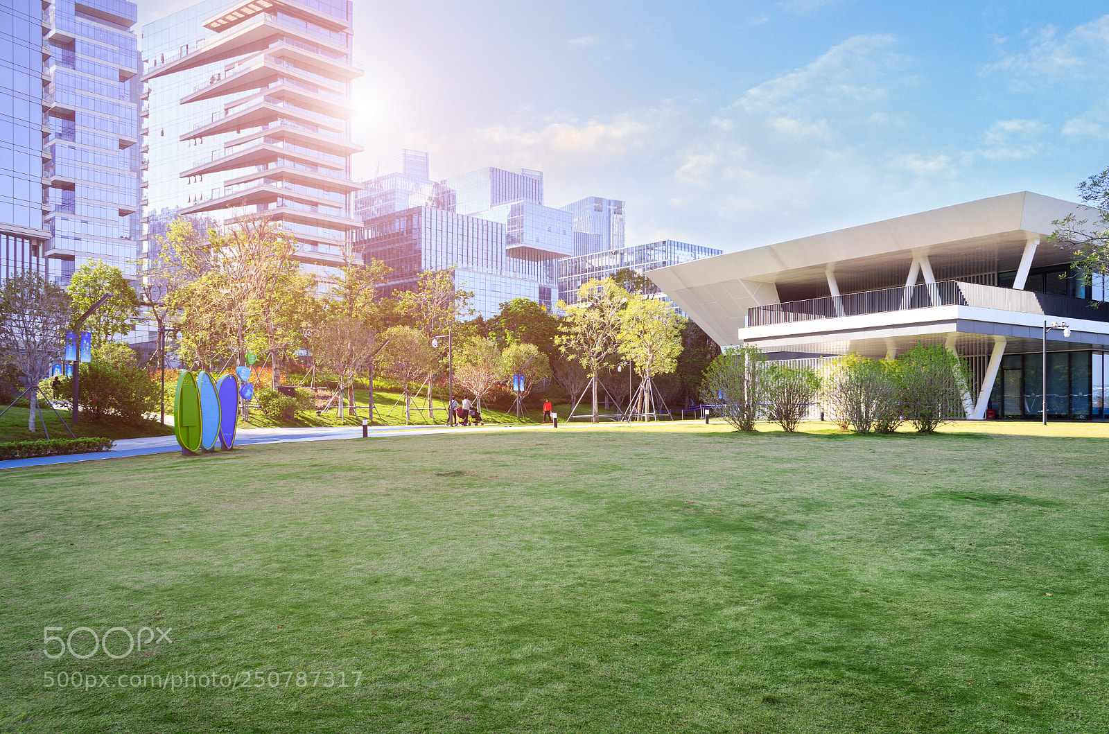 Canon EOS 600D (Rebel EOS T3i / EOS Kiss X5) sample photo. Modern buildings, parks and photography