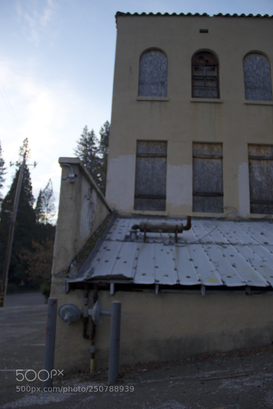 Canon EOS 60D sample photo. Old building photography