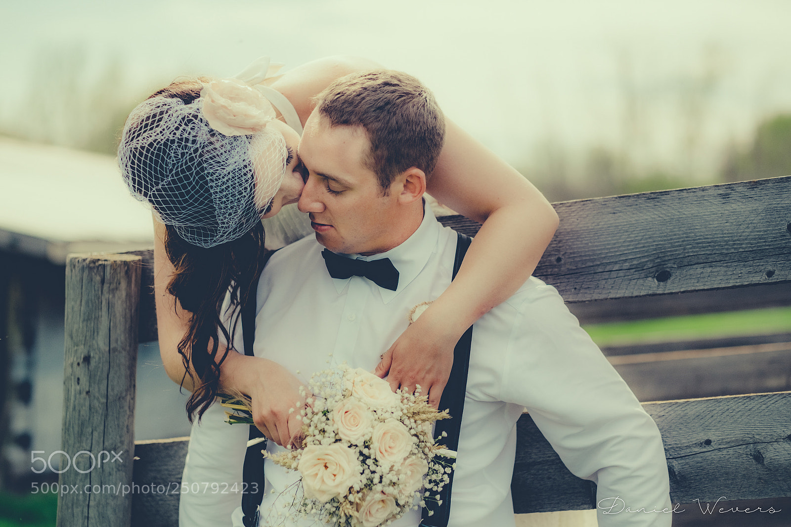 Fujifilm X-T10 sample photo. Warm embrace photography