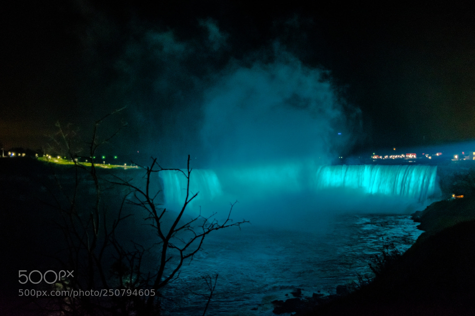 Nikon D5300 sample photo. Horseshoe falls at night photography