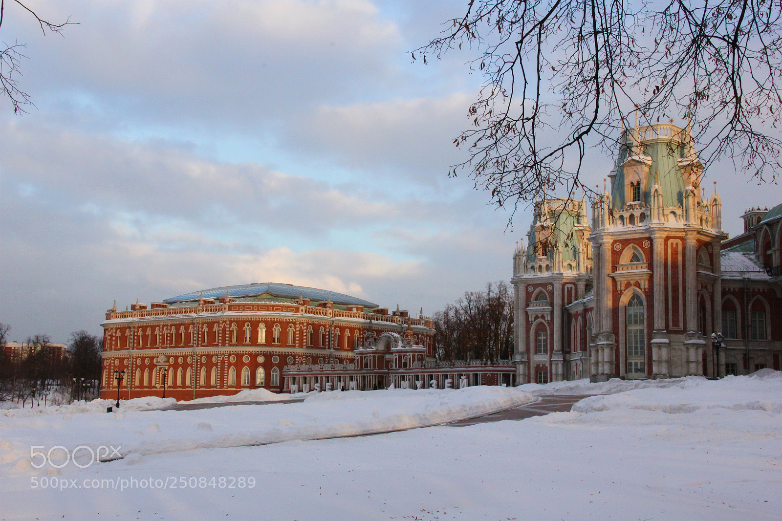 Canon EOS 550D (EOS Rebel T2i / EOS Kiss X4) sample photo. Tsaritsyno palace photography