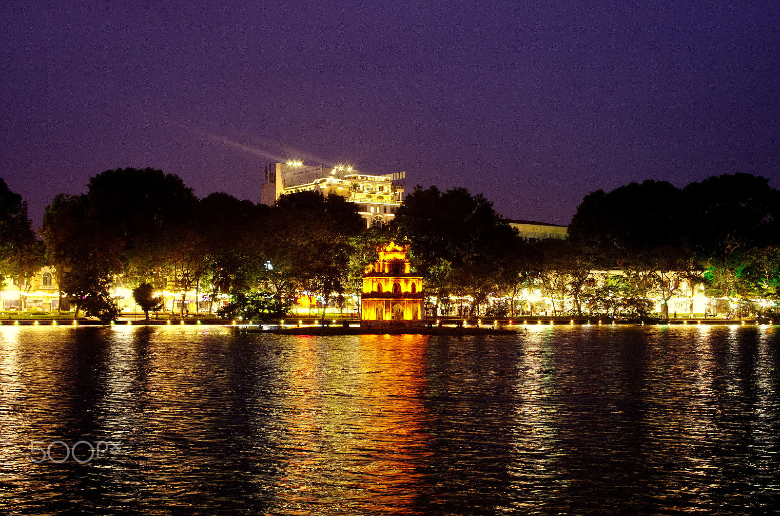 Pentax K-5 IIs sample photo. Hoan kiem lake at night photography