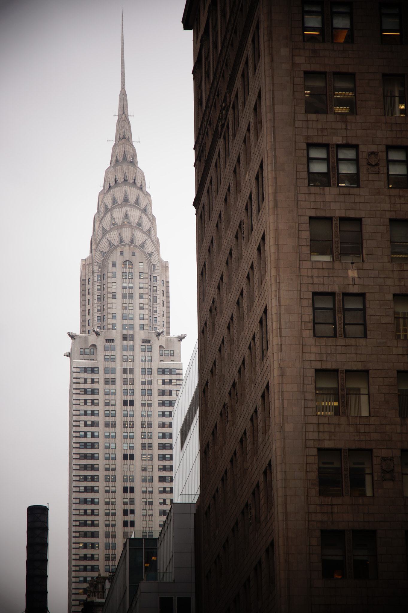 Sony SLT-A58 sample photo. Chrysler building photography