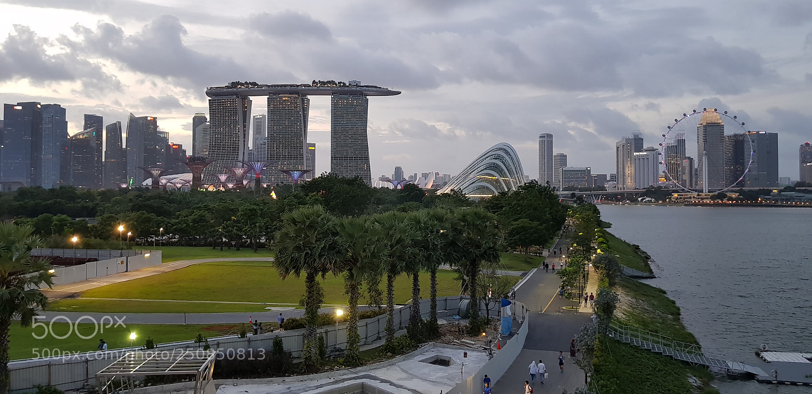 Samsung Galaxy S8+ sample photo. Singapore skyline photography