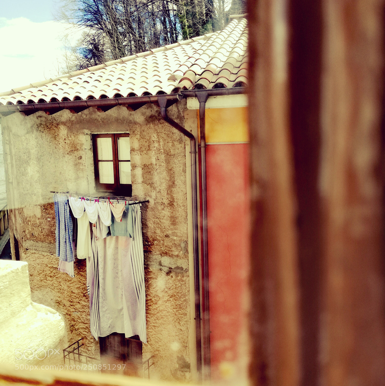 HUAWEI P9 LITE sample photo. Window to window photography