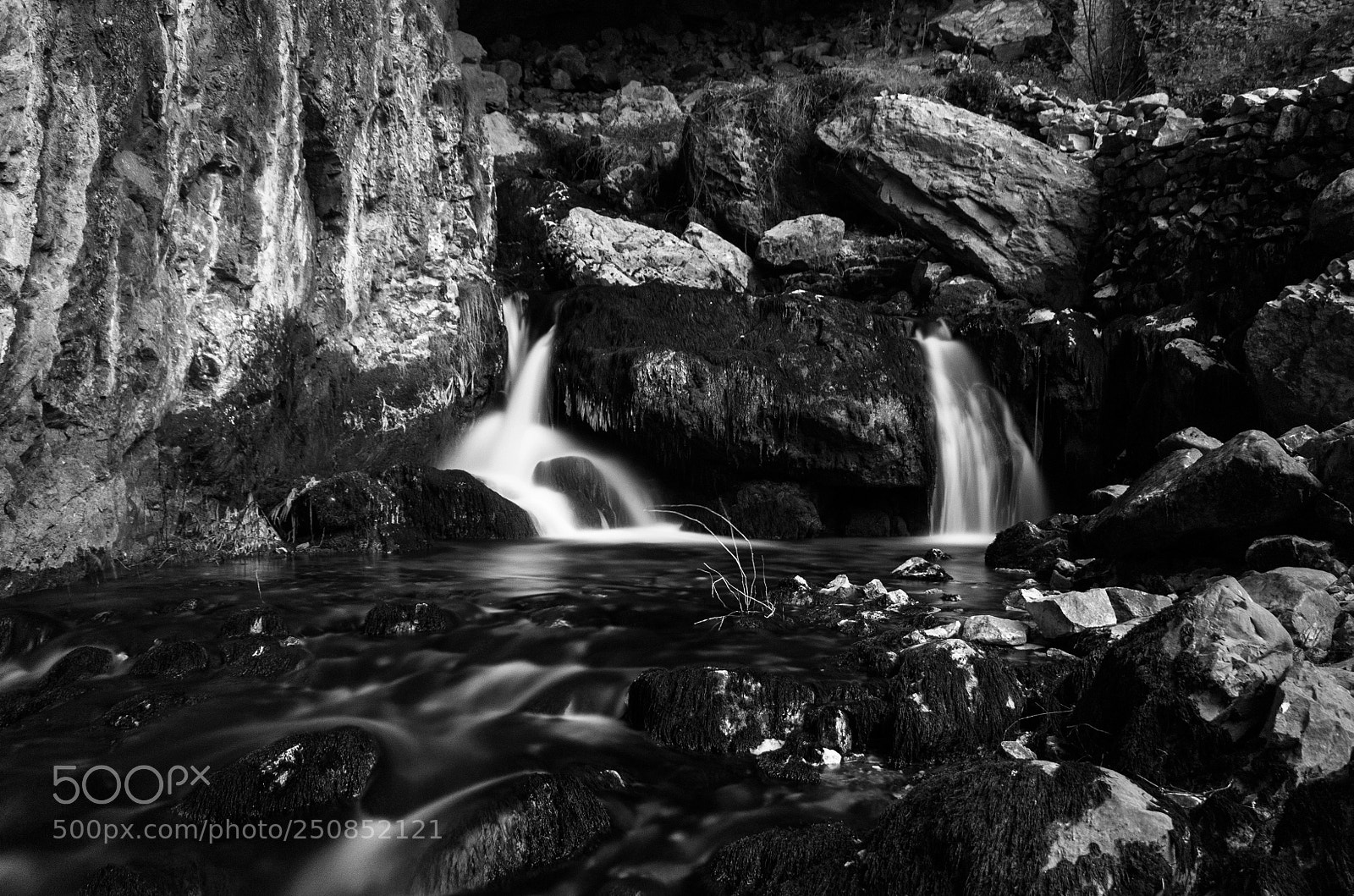 Canon EOS 1100D (EOS Rebel T3 / EOS Kiss X50) sample photo. The waterfalls of cave photography