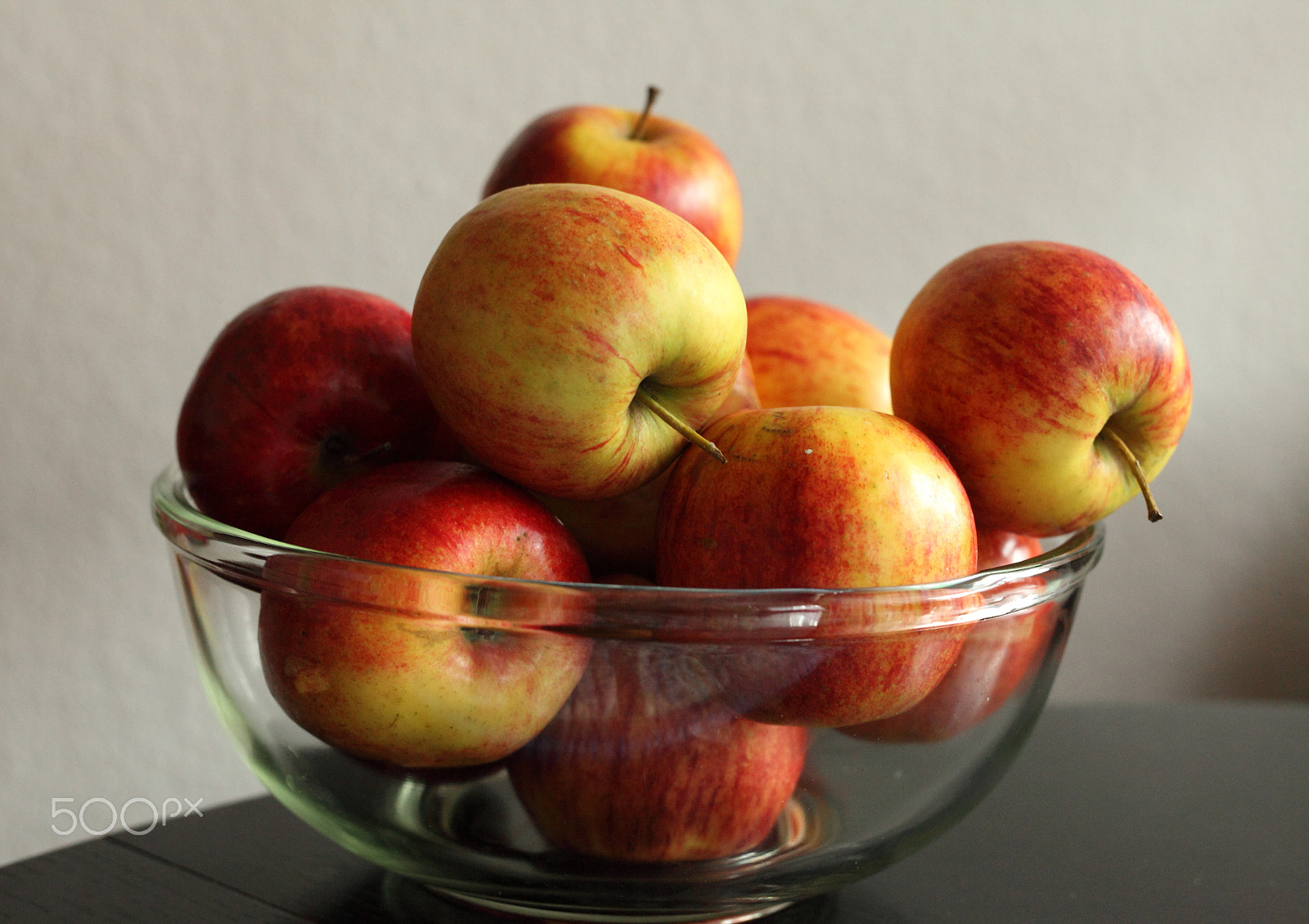 Canon EF 28-80mm f/3.5-5.6 sample photo. Apple photography