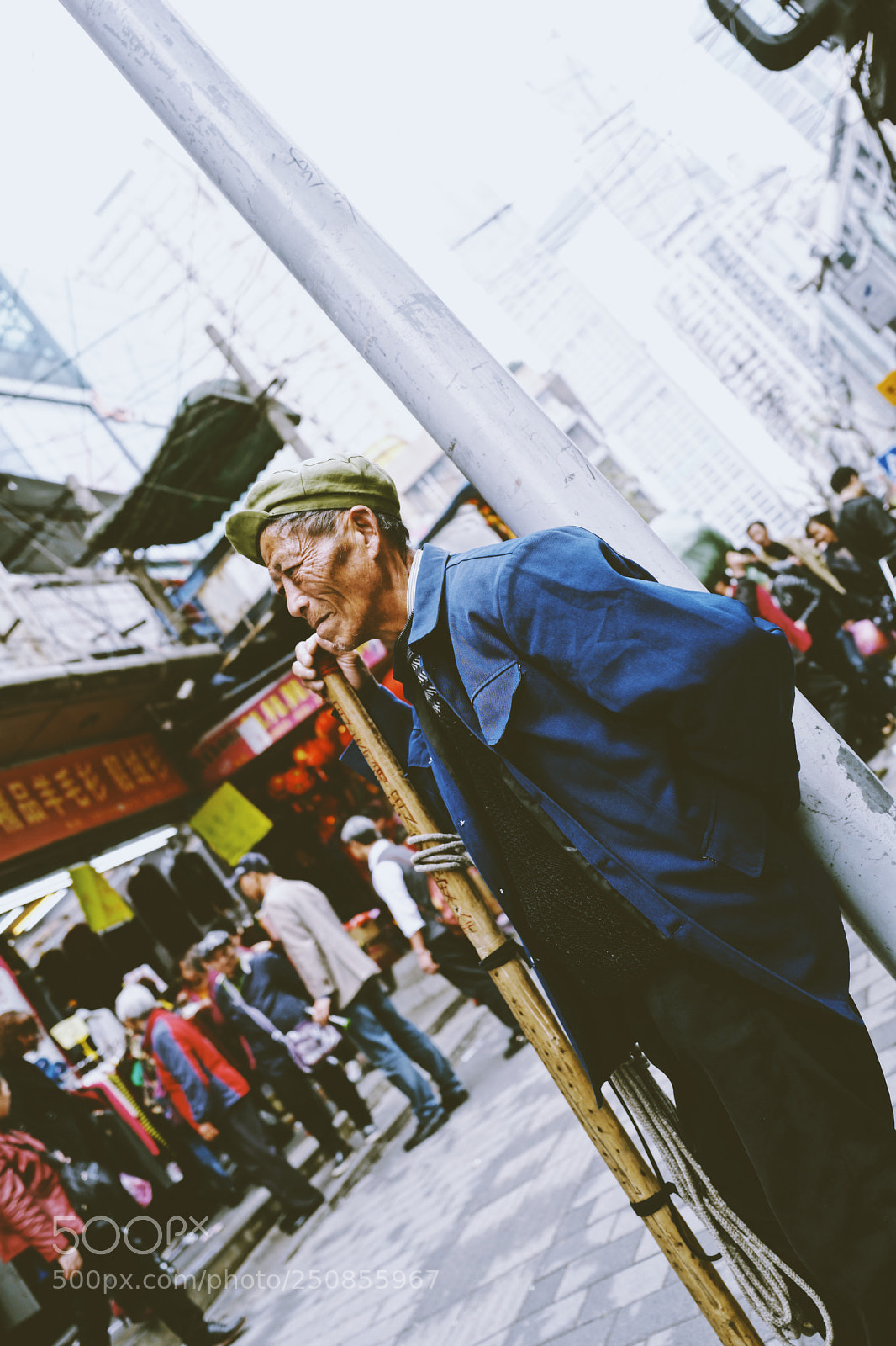 Leica Q (Typ 116) sample photo. 生活不易-重庆 photography