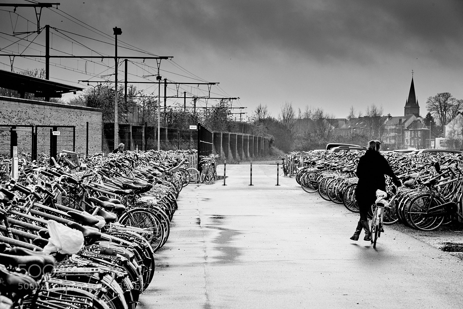 Canon EOS 5D Mark II sample photo. Parcheggio di biciclette a photography