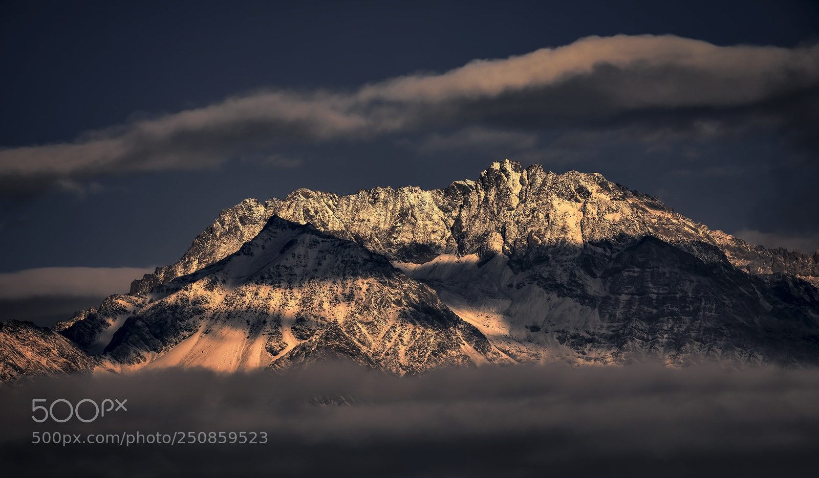 Canon EOS 5D Mark IV sample photo. Sunlight on the mountain photography