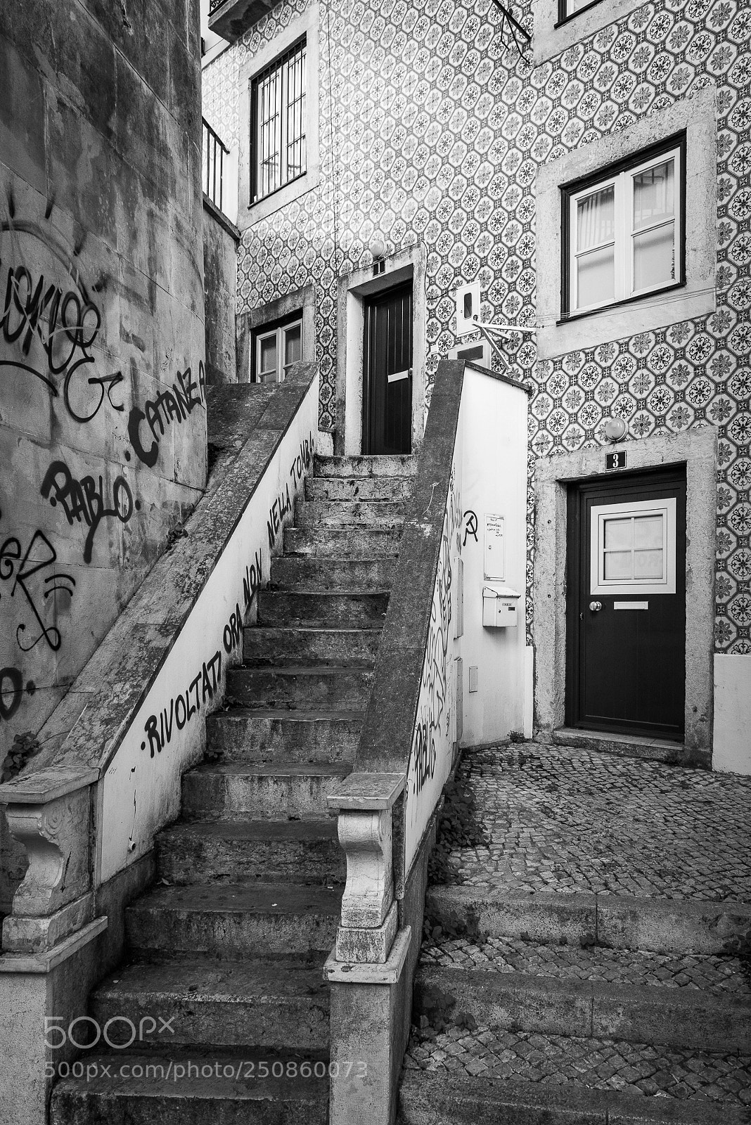 Nikon D610 sample photo. Lisbon place photography