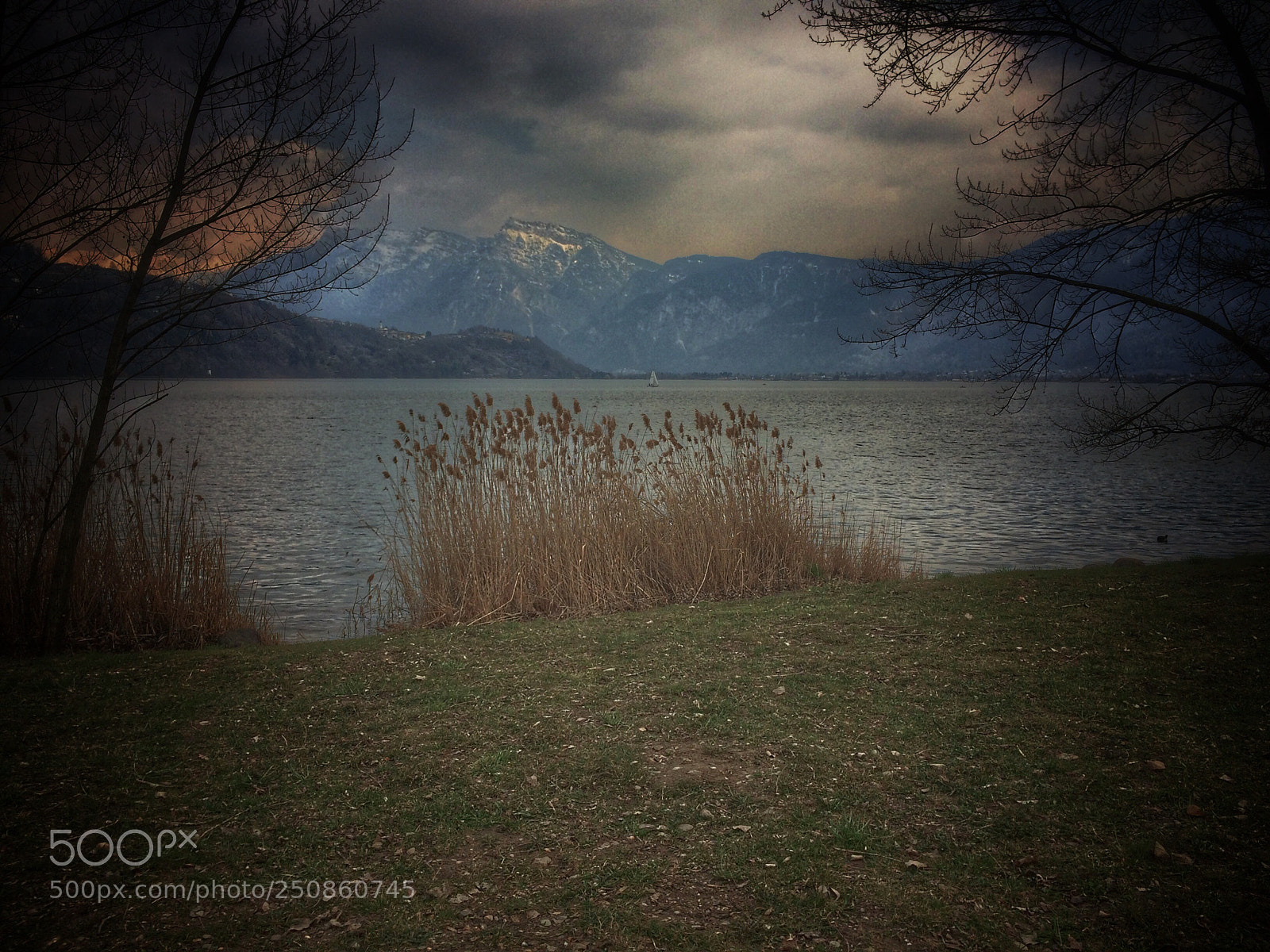 Apple iPhone 5s sample photo. Lake caldonazzo (italy) photography