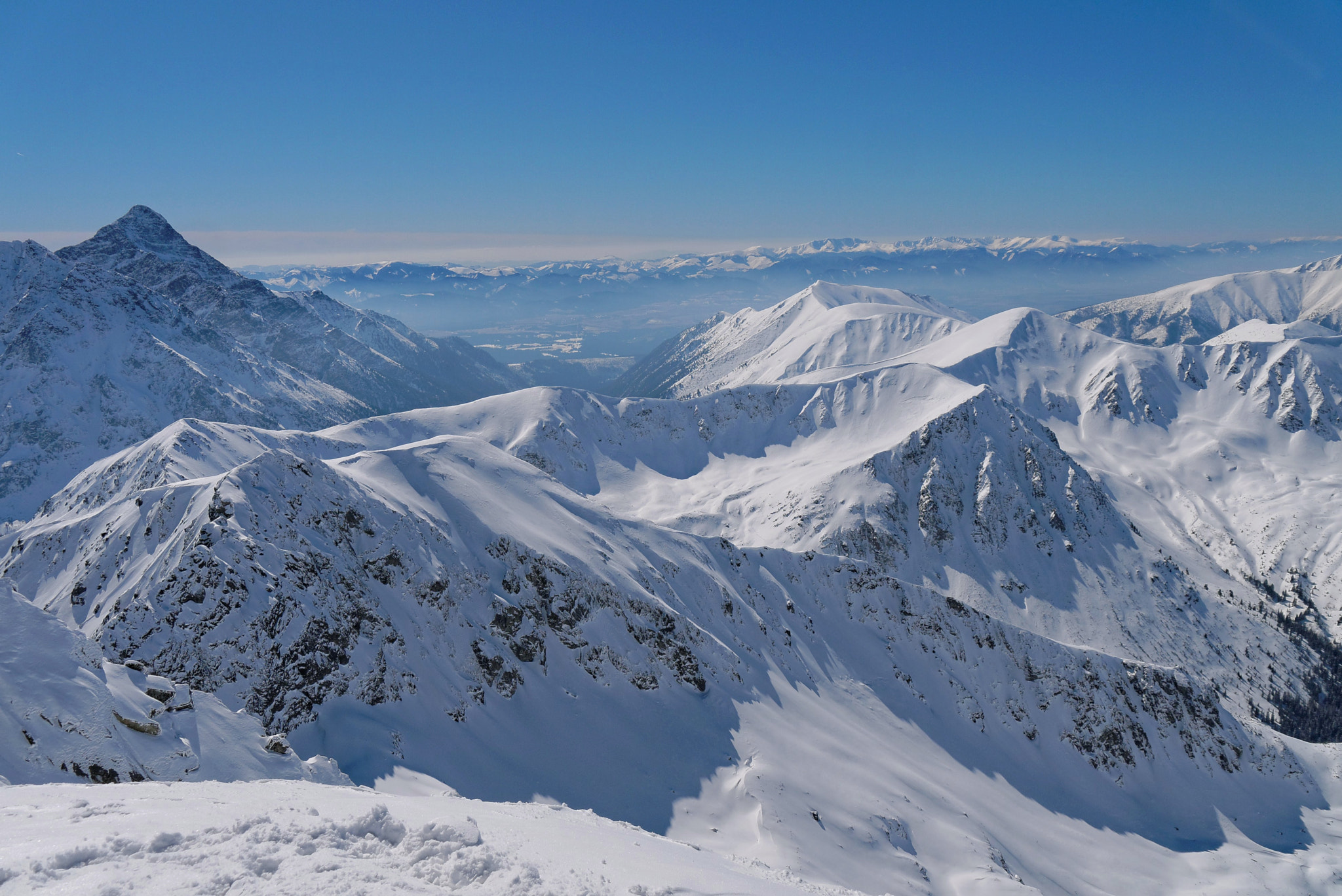 Panasonic Lumix DMC-GF5 sample photo. Winter tatra mountains photography