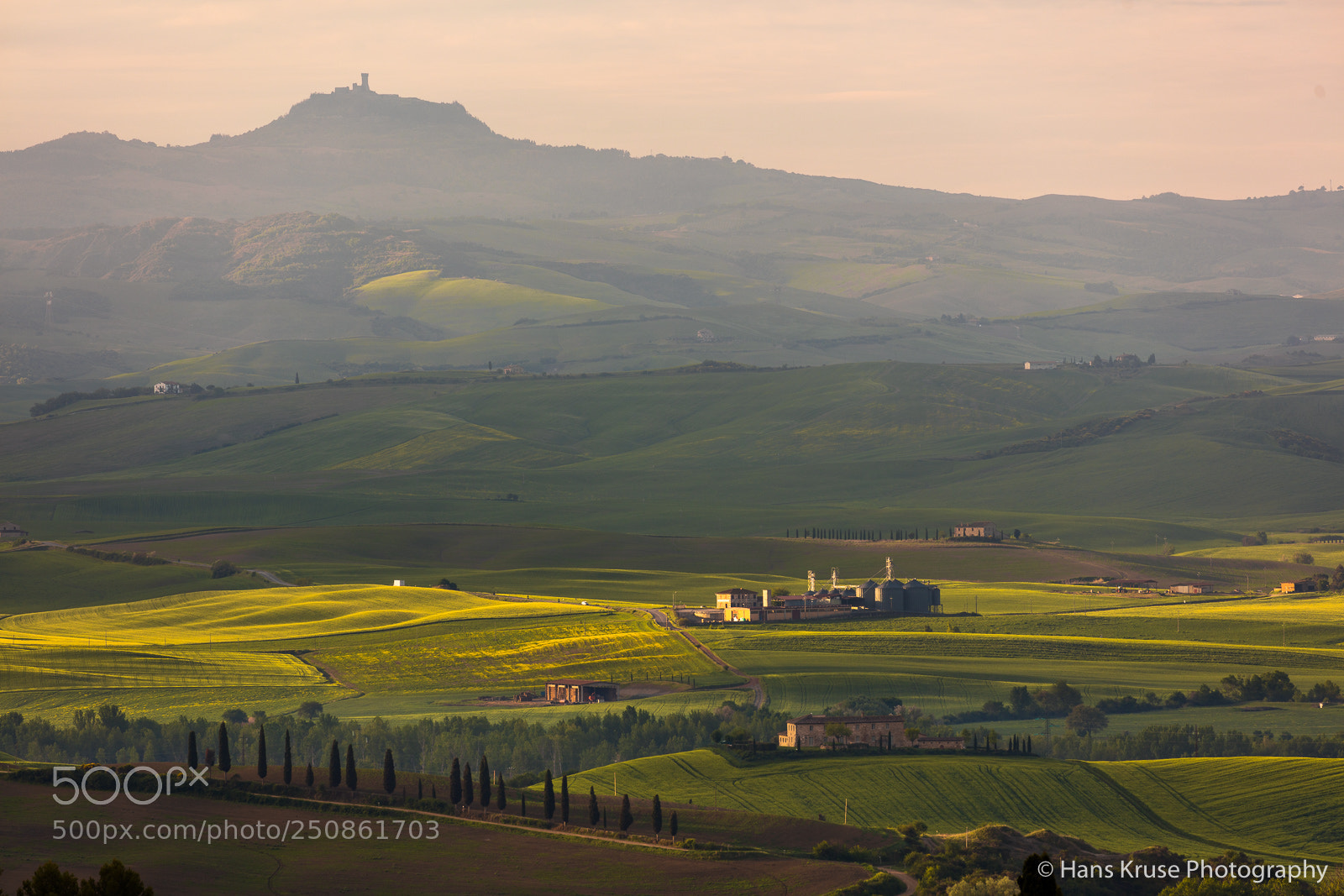 Canon EOS 5DS R sample photo. Morning in val d'orcia photography