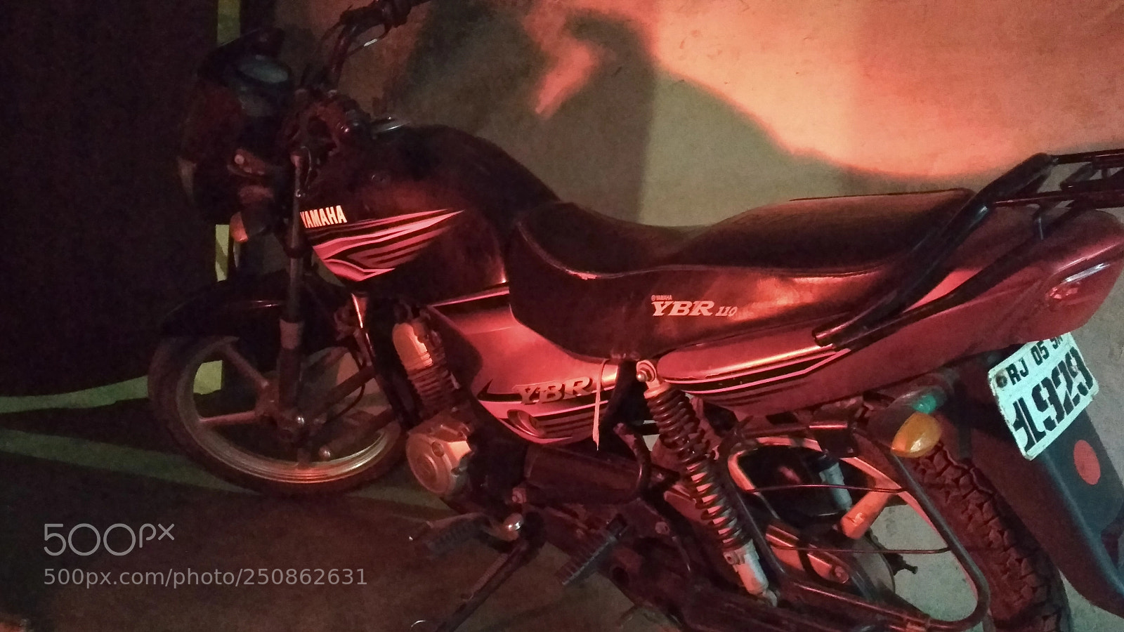 Xiaomi Redmi 4 Pro sample photo. Red bike photography