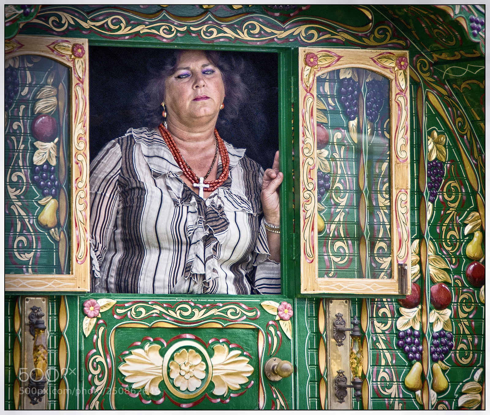 Sony Alpha DSLR-A700 sample photo. The gypsy queen photography