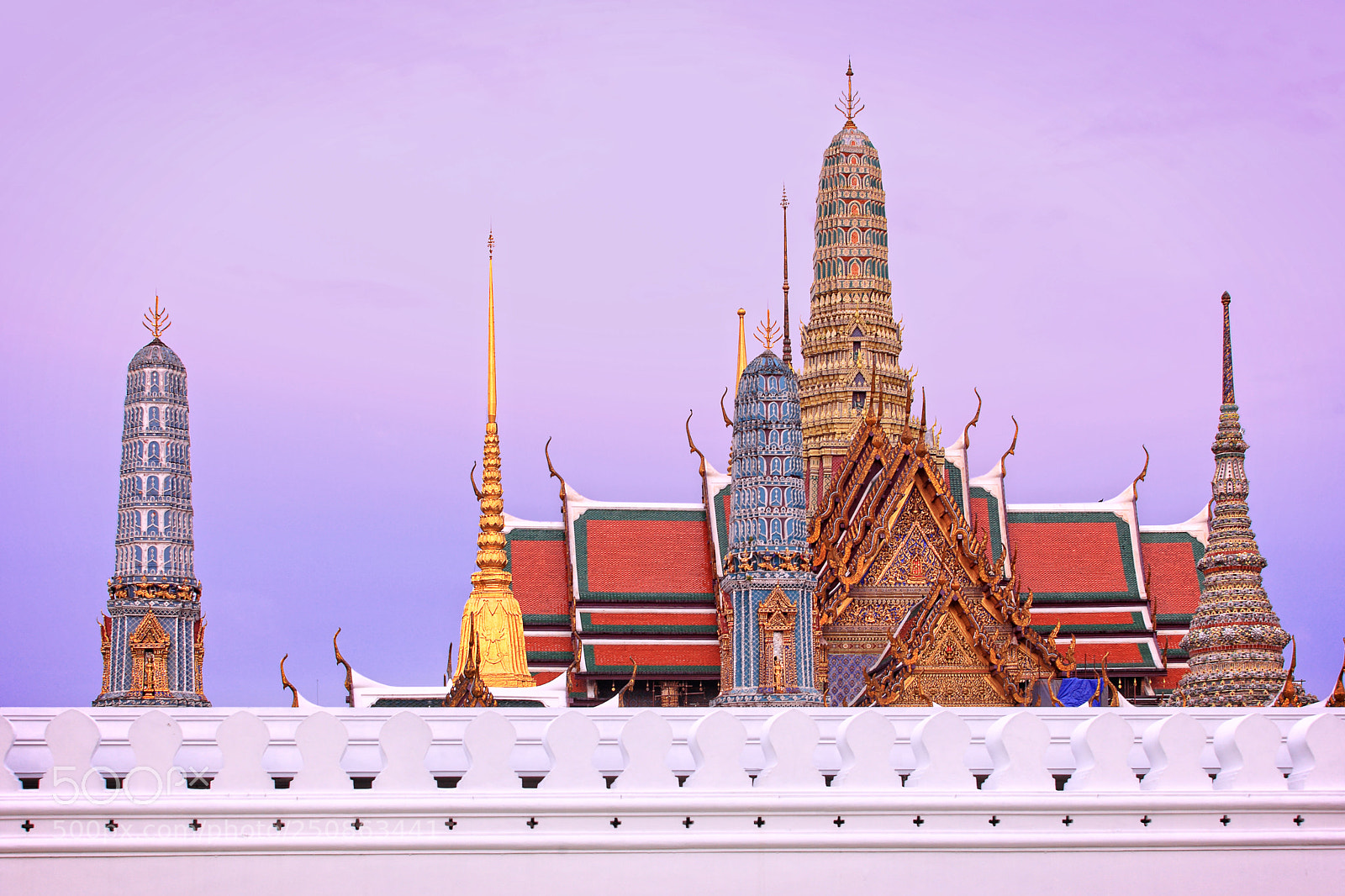 Canon EOS 5D Mark II sample photo. Wat photography