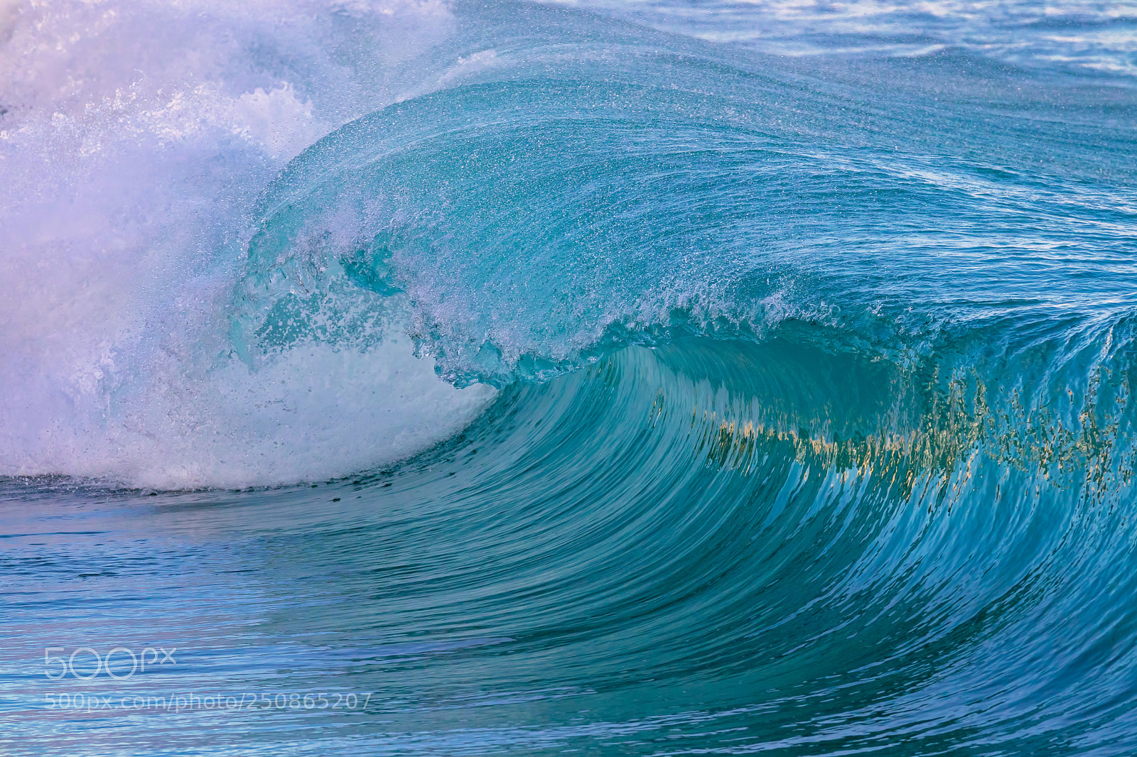 Canon EOS 200D (EOS Rebel SL2 / EOS Kiss X9) sample photo. Beautiful blue ocean wave photography
