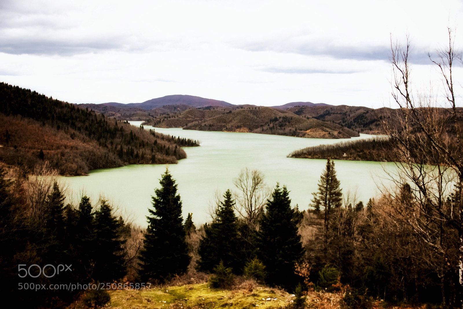 Canon EOS 700D (EOS Rebel T5i / EOS Kiss X7i) sample photo. Lake house photography