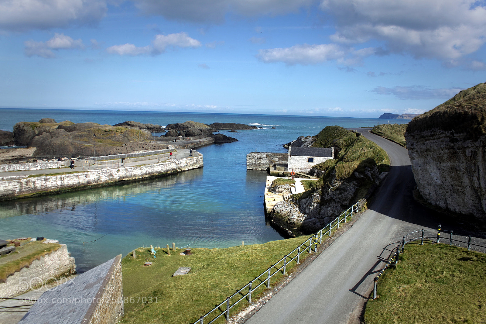 Canon EF-S 18-55mm F3.5-5.6 IS sample photo. Ballintoy 3 photography