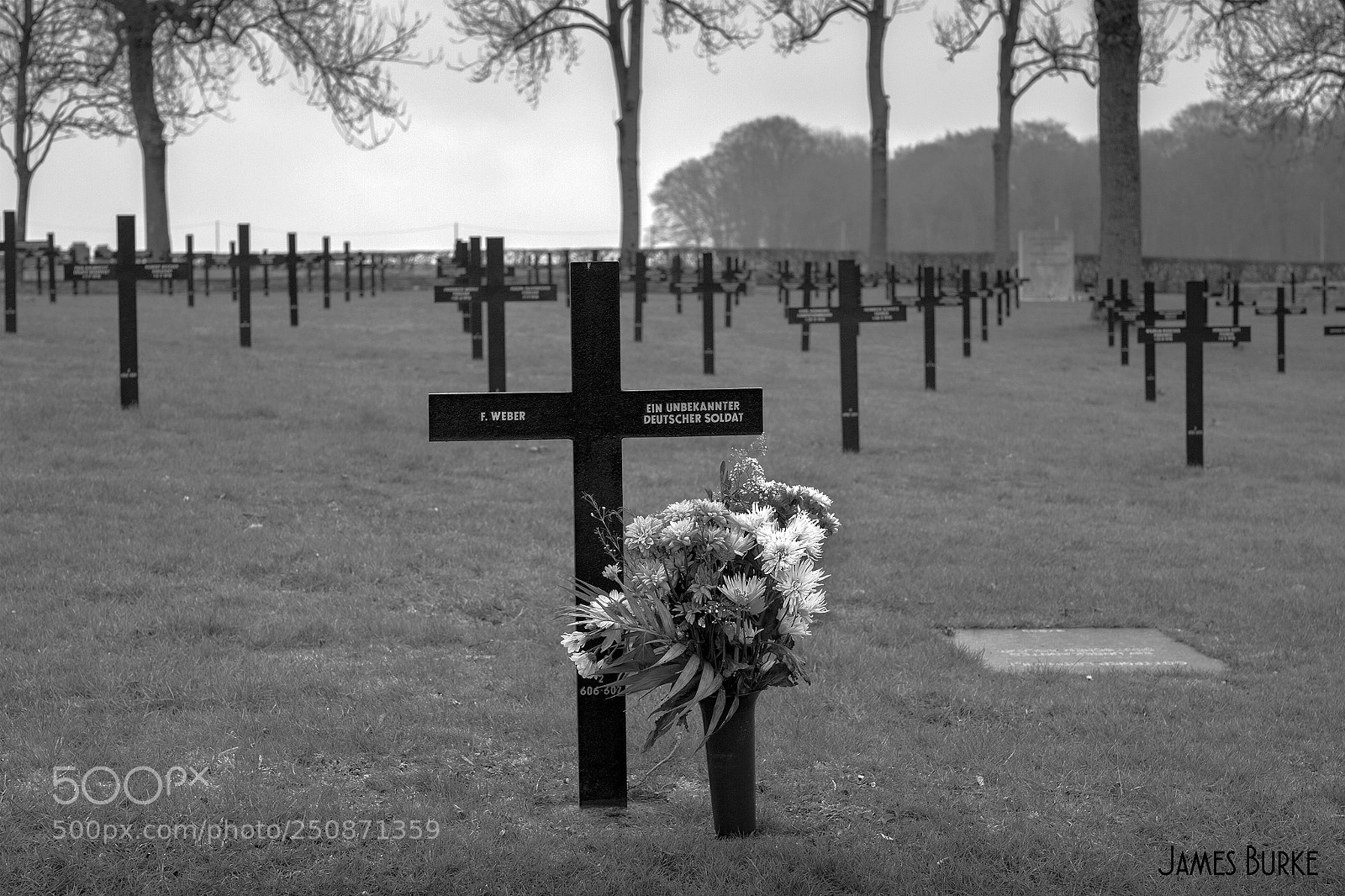 Canon EOS 5D sample photo. Unknown soldier - fricourt photography