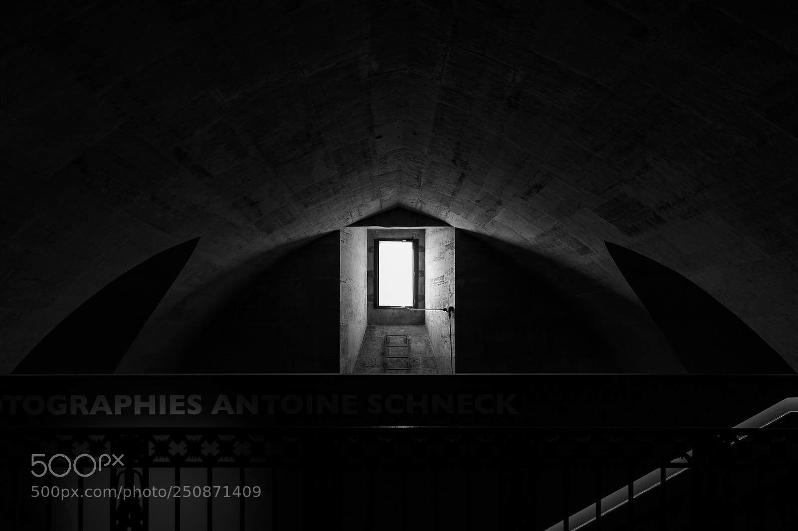 Nikon D700 sample photo. Inside arc de triomphe photography