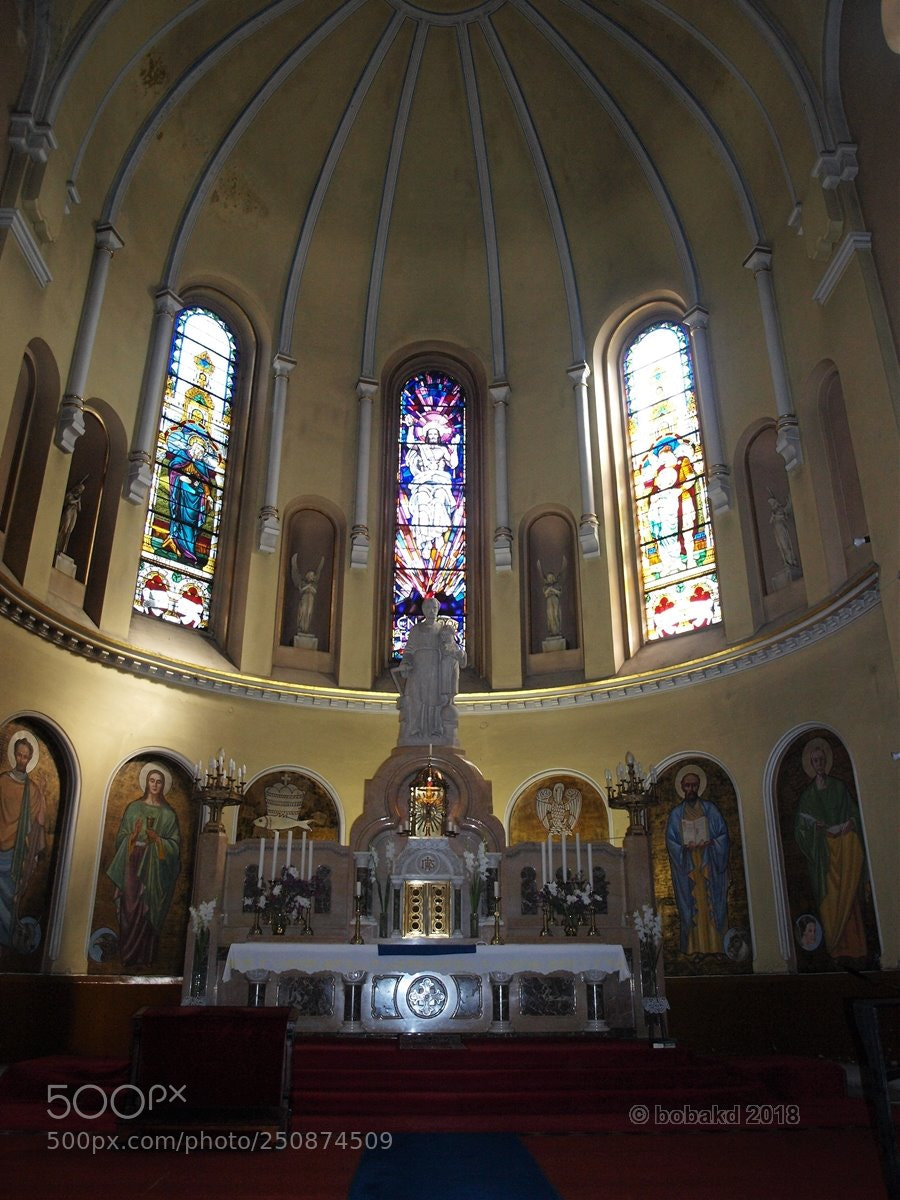 Olympus E-420 (EVOLT E-420) sample photo. Altar photography
