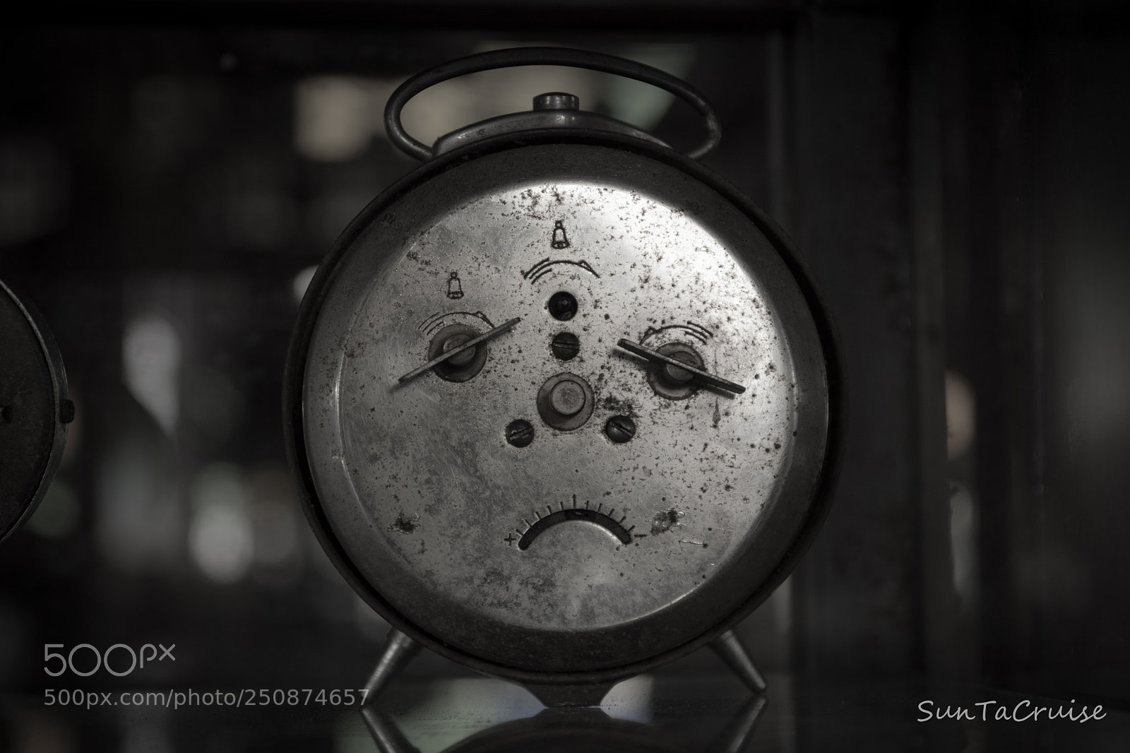 Nikon D7200 sample photo. Sad clock. photography