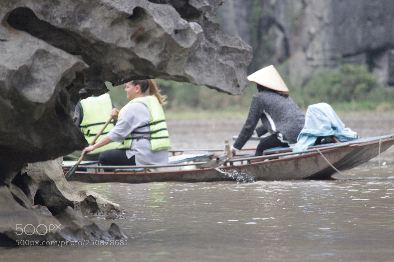 Canon EF-S 55-250mm F4-5.6 IS II sample photo. Img photography