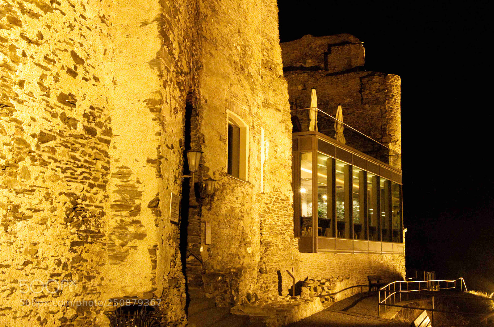 Nikon D70 sample photo. Burg landshut bei nacht photography