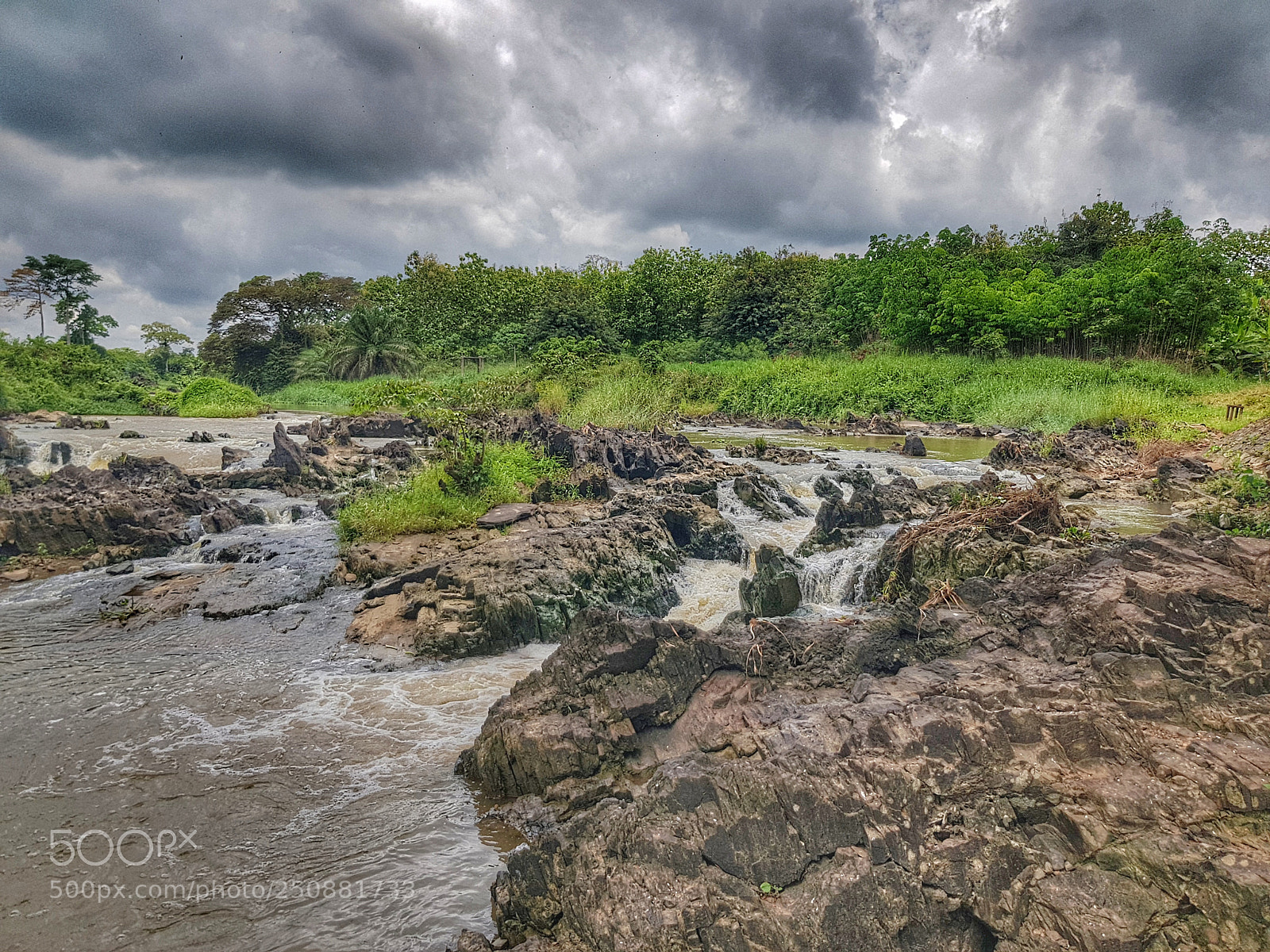 Samsung Galaxy S8 sample photo. N'zi waterfall.jpeg photography