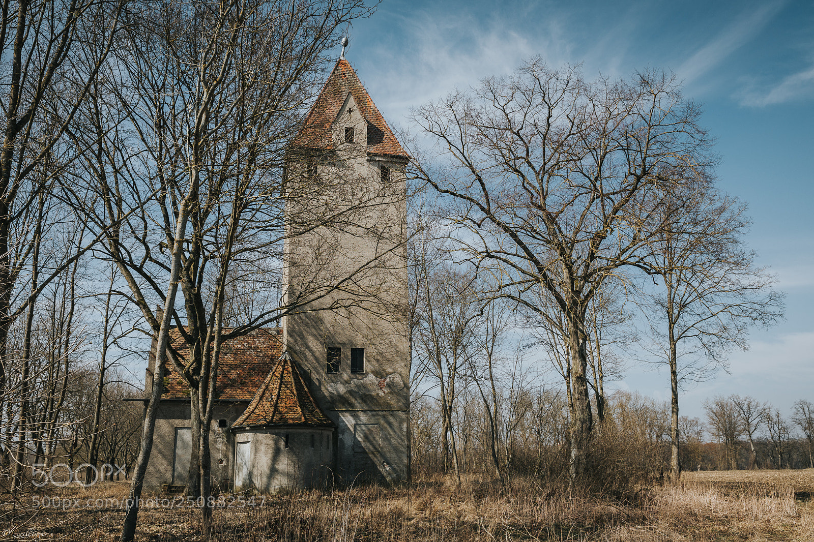 Canon EOS 5D Mark IV sample photo. Abandoned house photography