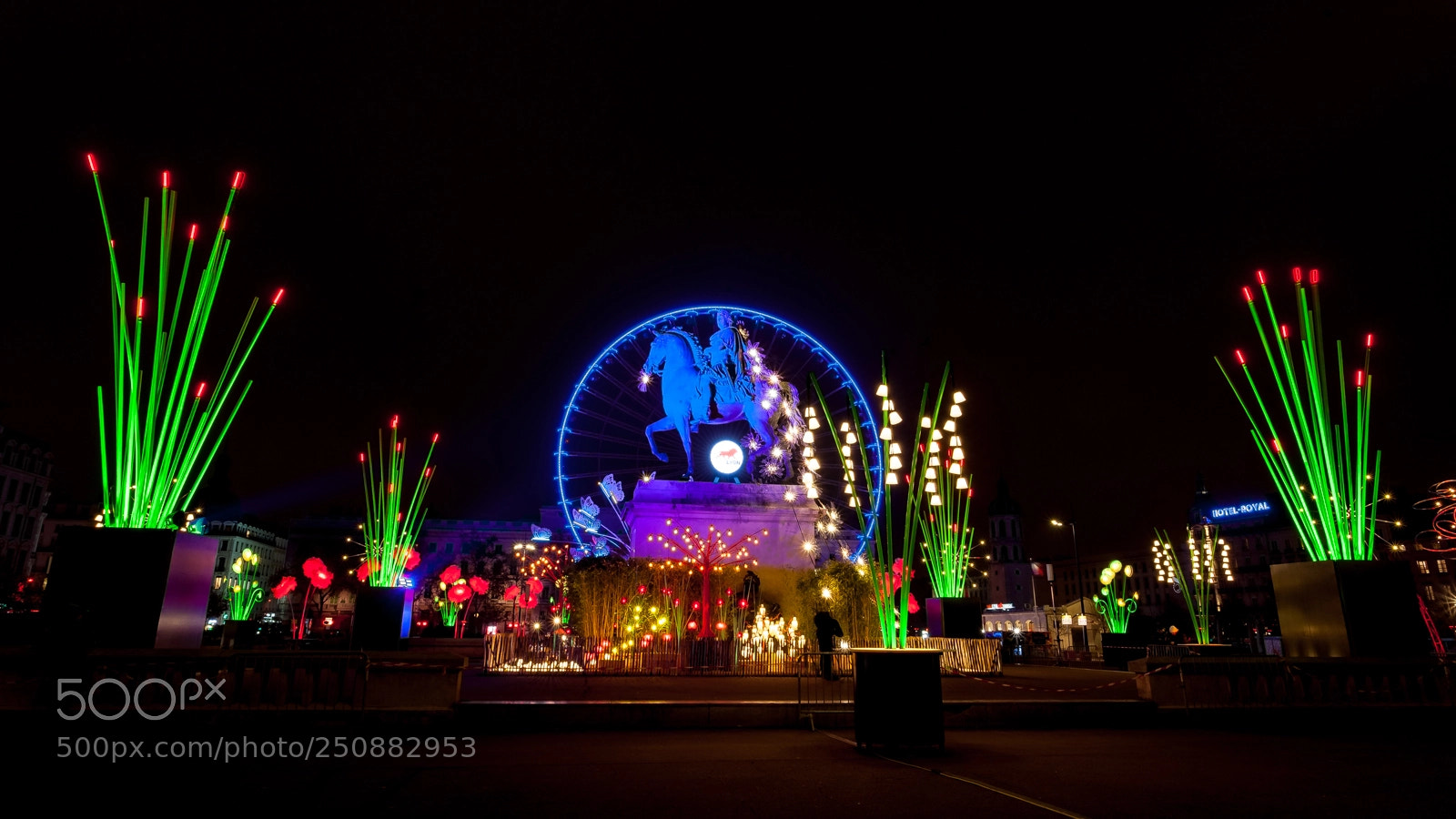 Canon EOS 5D Mark II sample photo. Lyon - f te photography