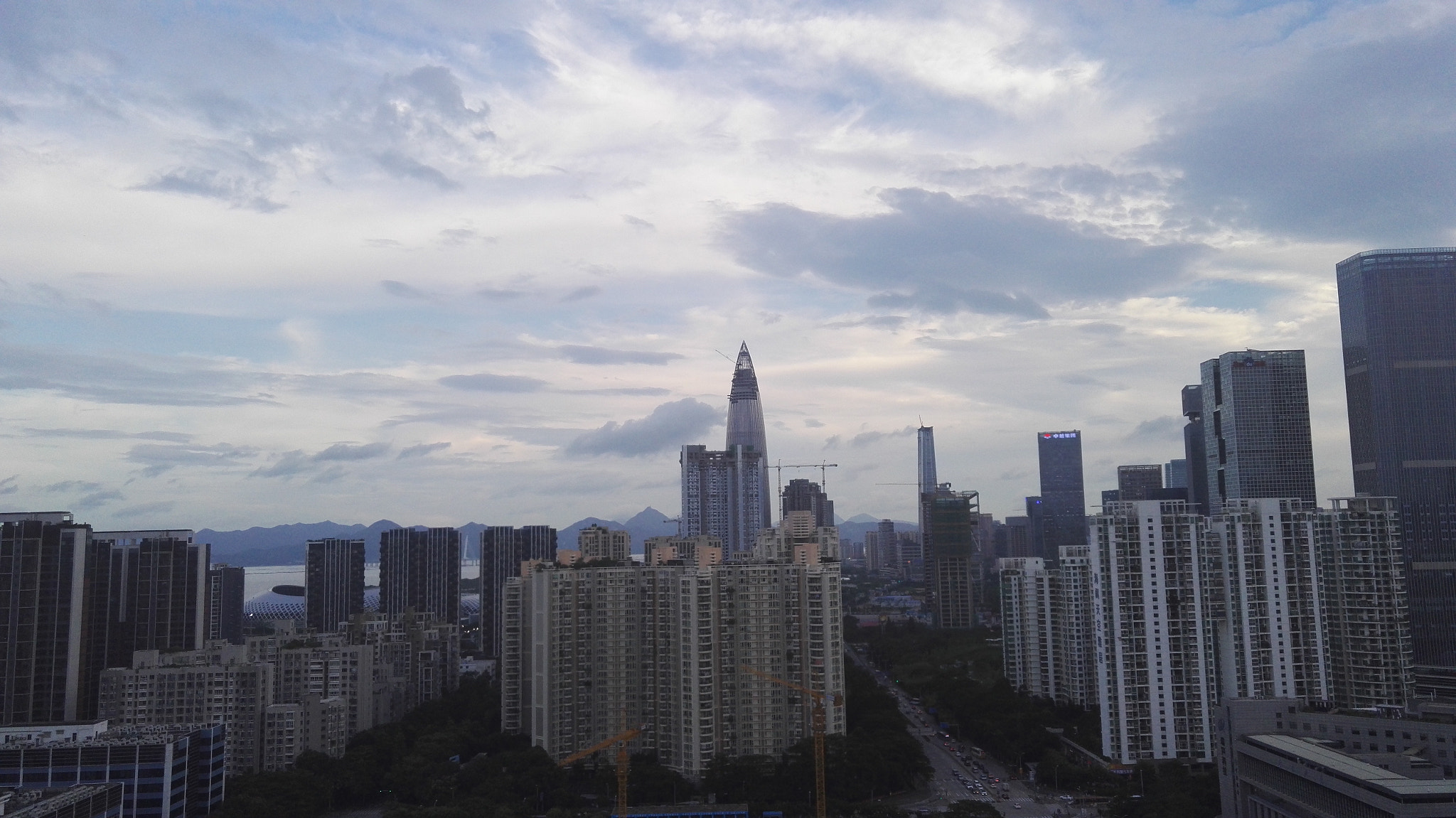 HUAWEI Honor 7 sample photo. 显眼的建筑 photography