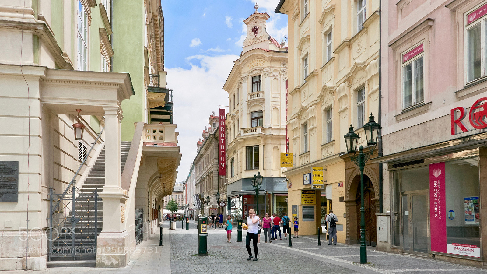 Leica D-Lux (Typ 109) sample photo. Amazing streets of prague photography